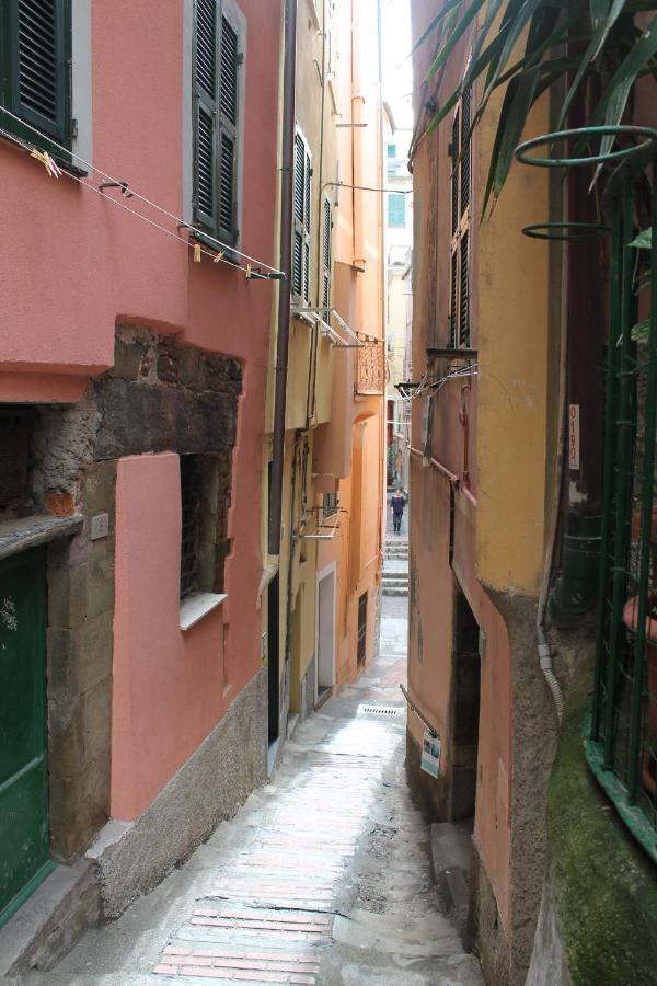 Guardando Le Stelle Leilighet Vernazza Eksteriør bilde